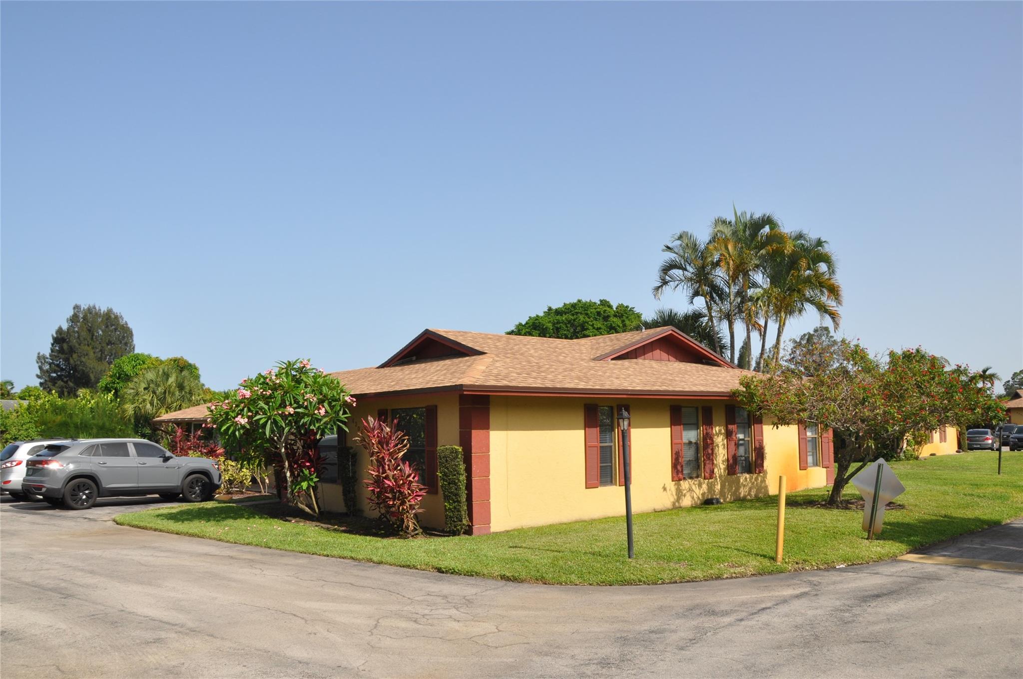 This 2-bed, 1-bath home in Ashley Villas features a new roof (2023), new stainless steel appliances, and a new A/C unit—move in worry-free. Bright open floor plan with in-unit washer/dryer and private parking. Investor-friendly with no rental restrictions and pet-friendly community. Prime location just minutes from I-95, the Turnpike, shopping, and schools. Ideal for first-time buyers or those looking for strong rental income. Quiet community setting with easy access to all that Palm Beach County offers. Don’t miss this opportunity—schedule your showing today!