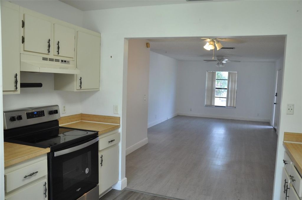 Photo of 4306 Royal Banyan Way #C-9, Lake Worth, FL 33461 (MLS # F10508047)