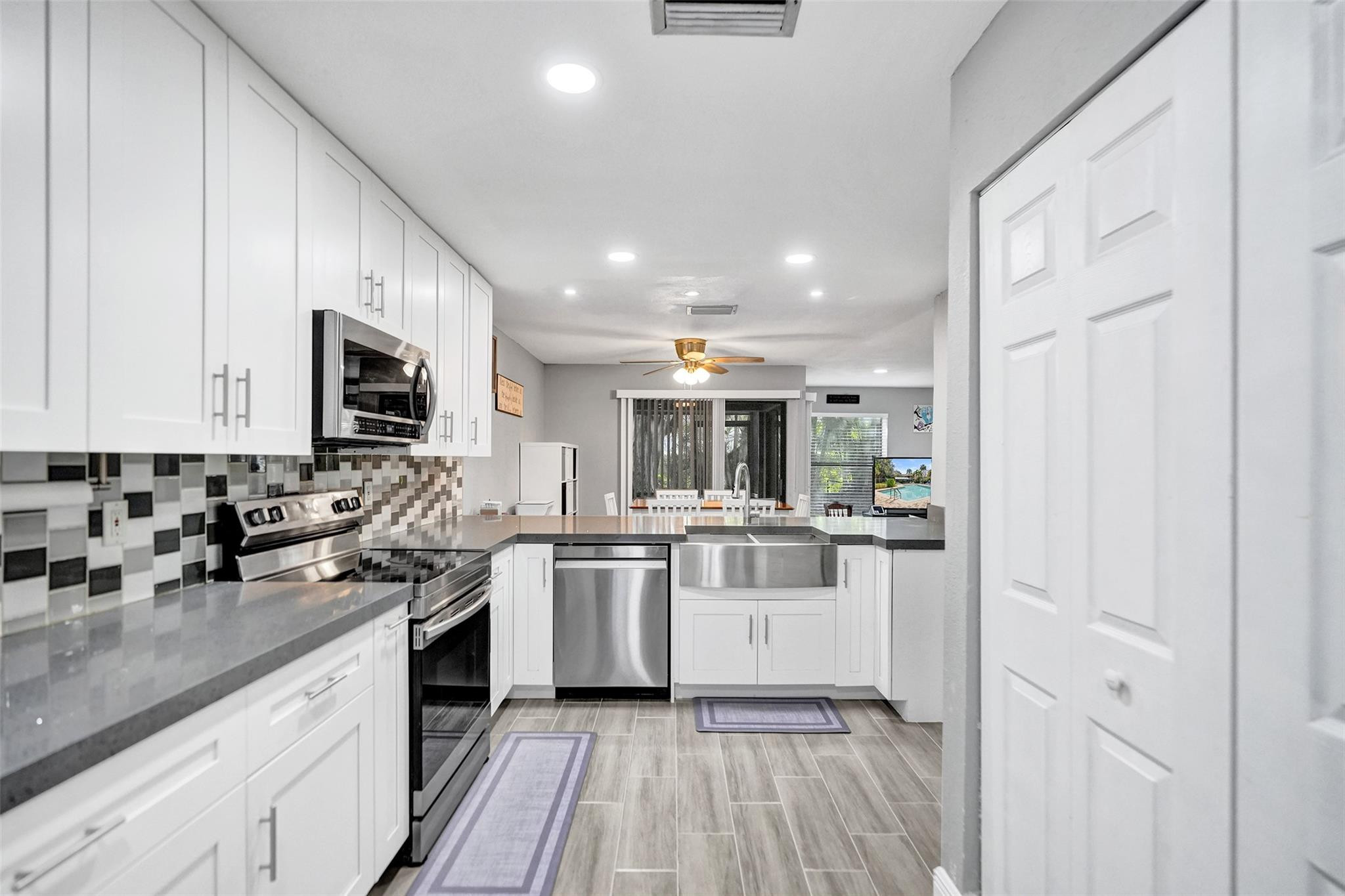 Golden Raintree 2 - Residential