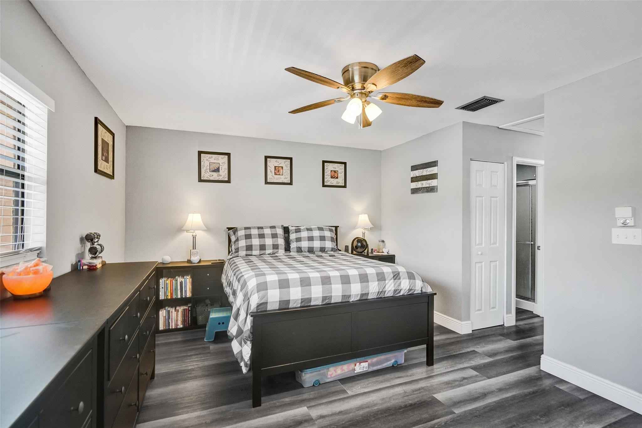 Golden Raintree 2 - Residential