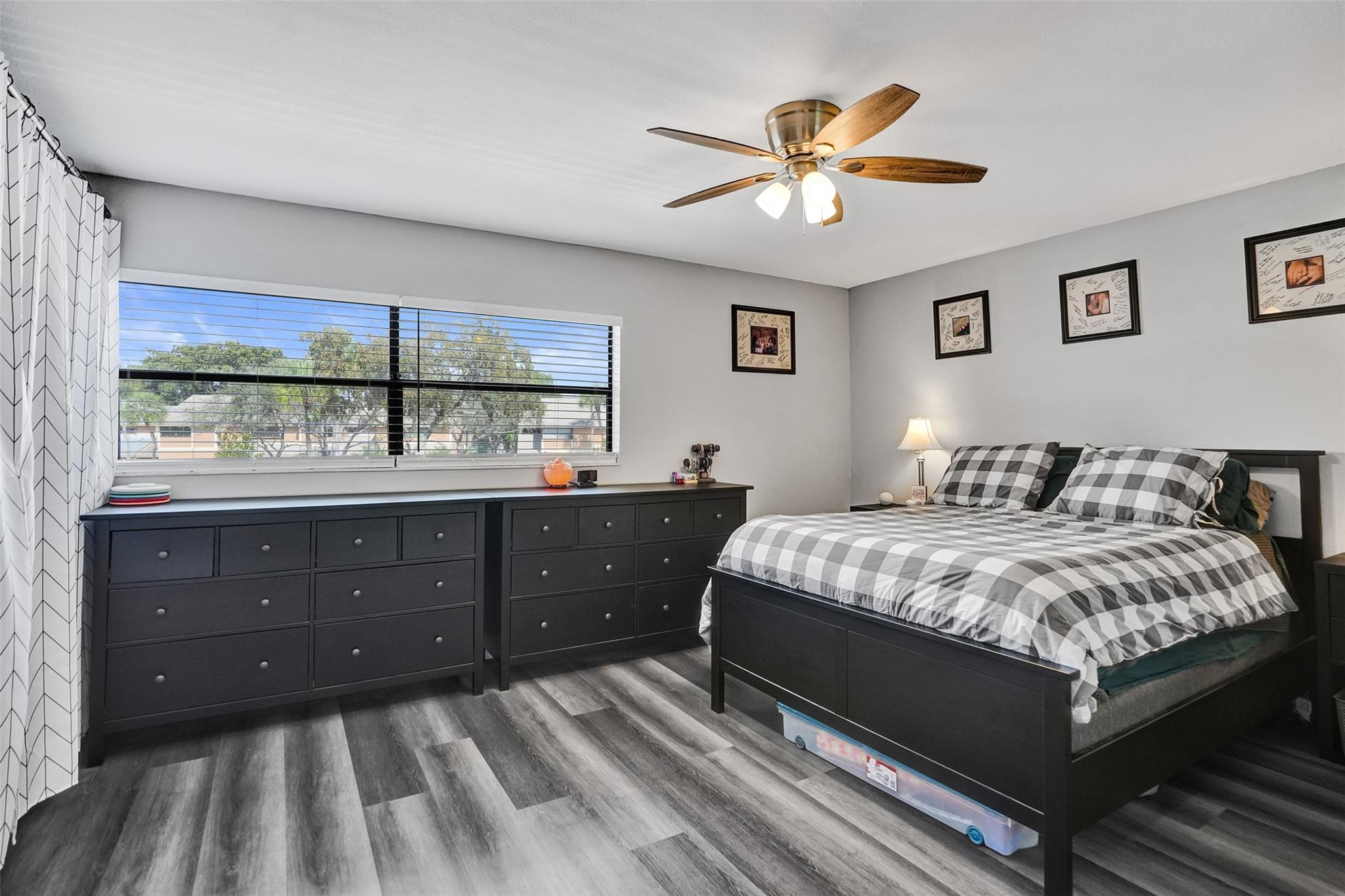 Golden Raintree 2 - Residential