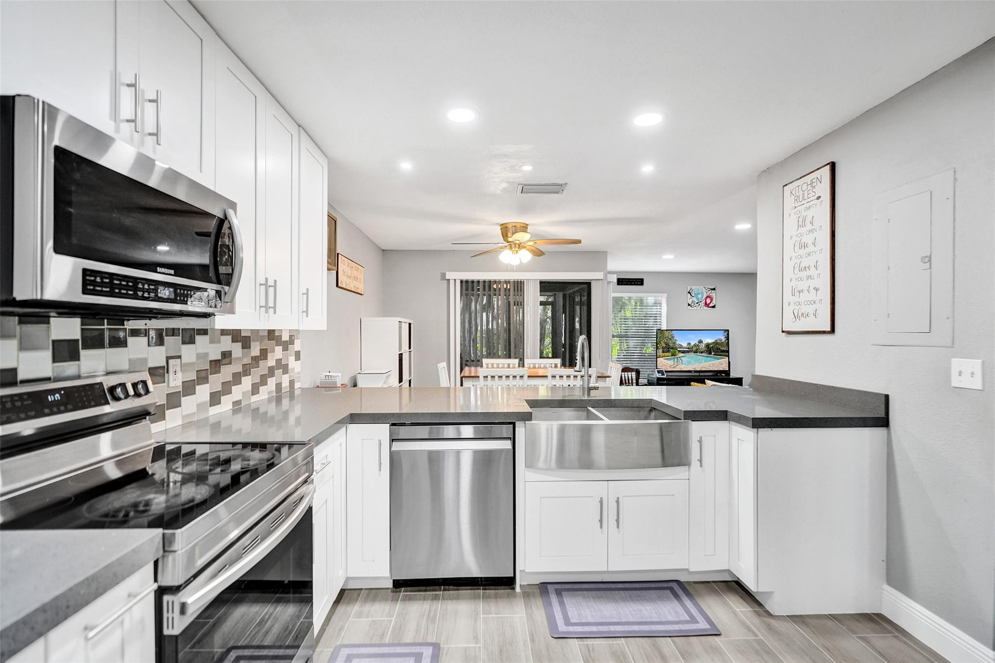 2255 NW 45th Avenue 565