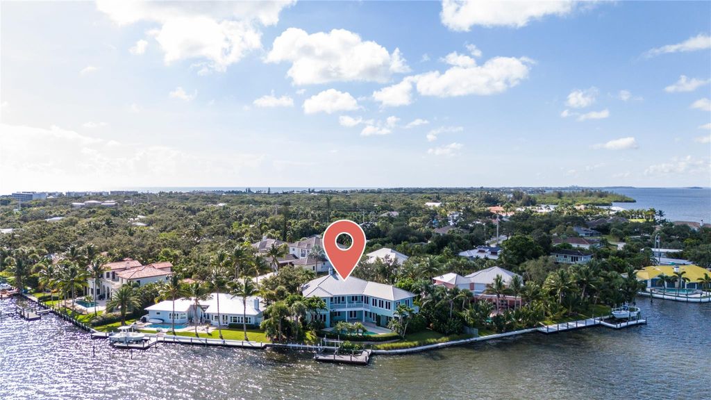 Photo of 505 Tulip Ln, Vero Beach, FL 32963 (MLS # F10529733)