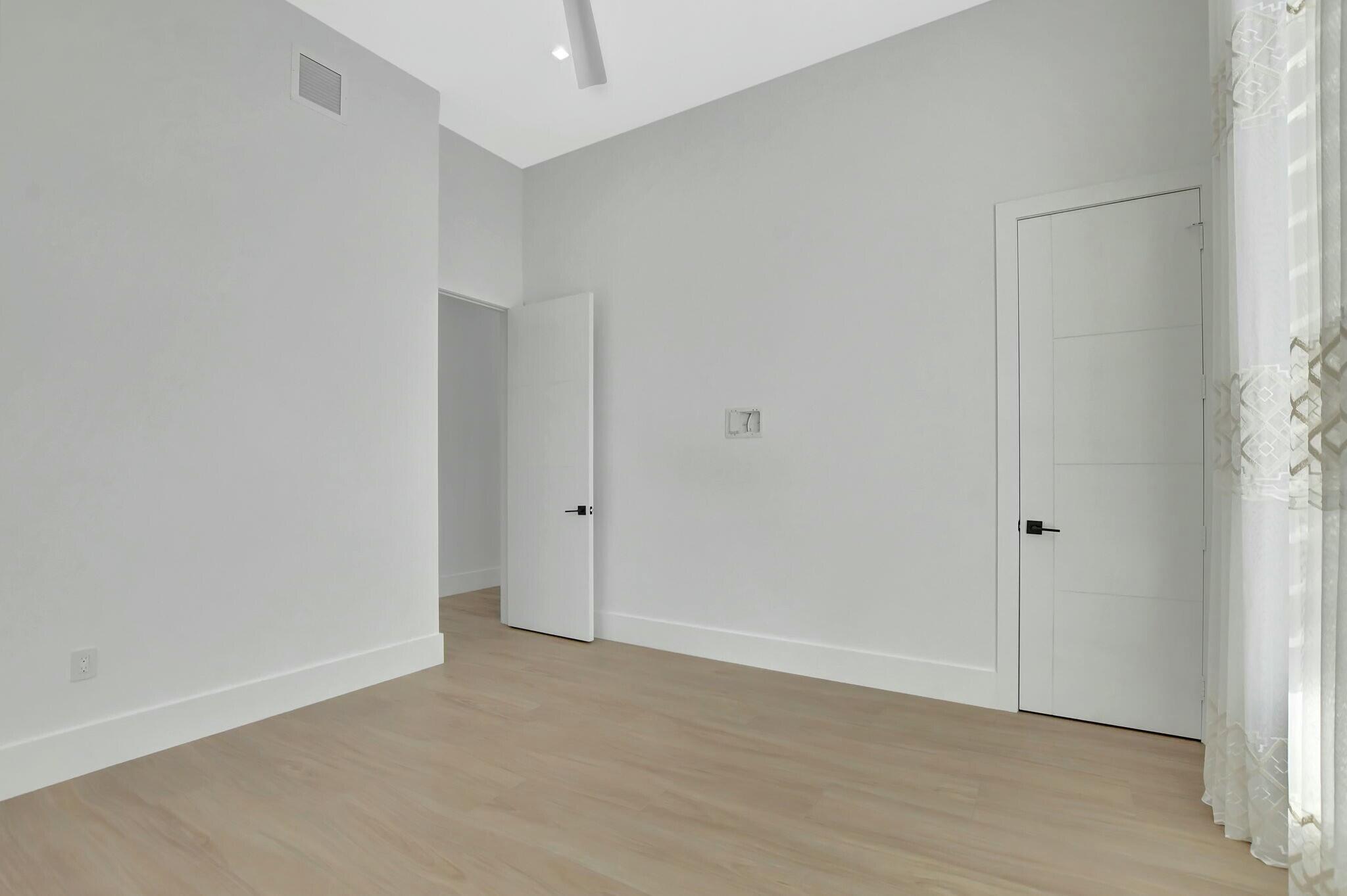 WHISEM UNIT B - Residential