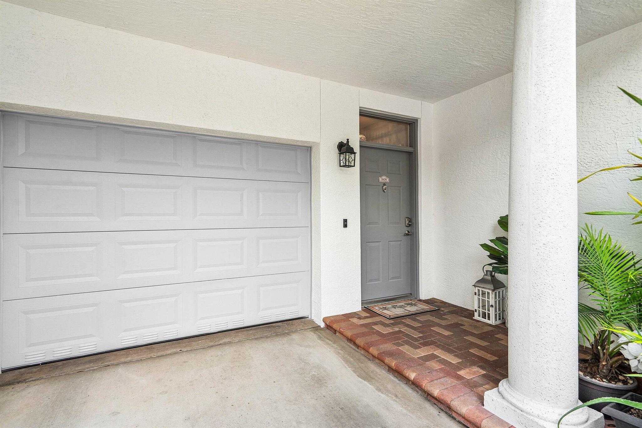 2040 Alta Meadows Lane 1606