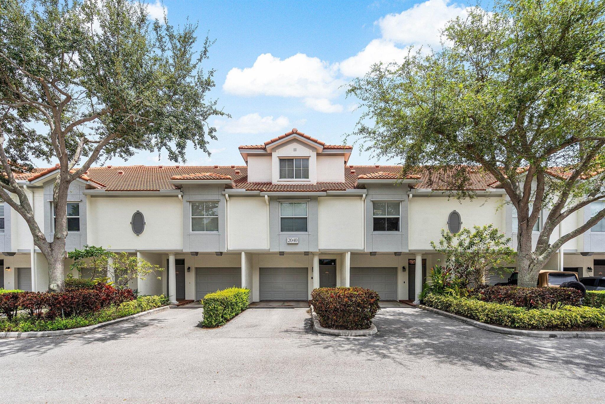 2040 Alta Meadows Lane 1606