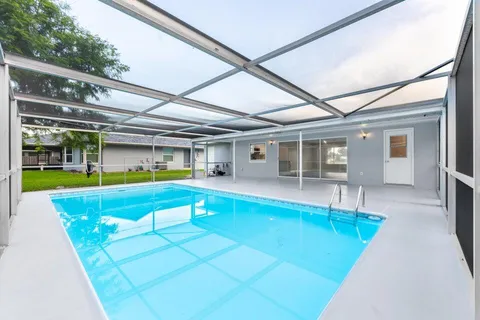 117 SE Lakehurst Drive SE, Port St Lucie, FL 34983 - MLS#: R11037370