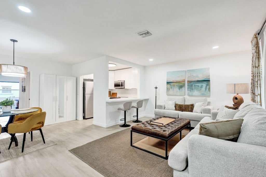 Photo of 207 Salisbury I, West Palm Beach, FL 33417 (MLS # B26039614)