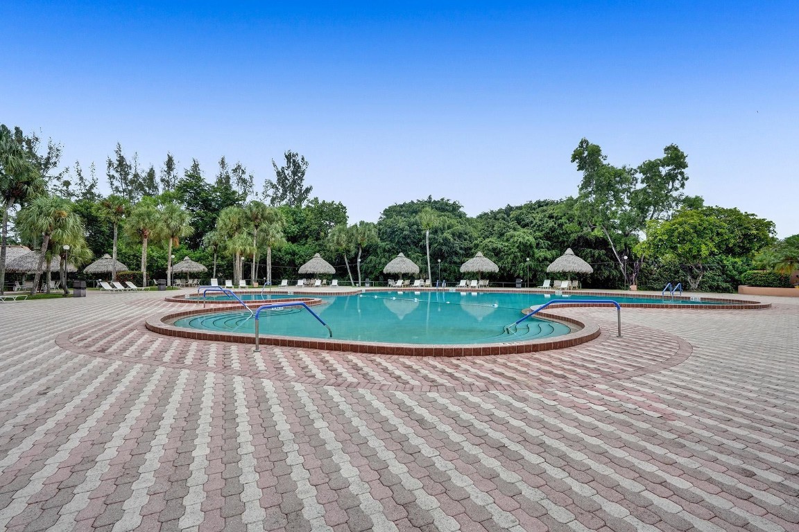 HOLIDAY SPRINGS VILLAGE - Residential