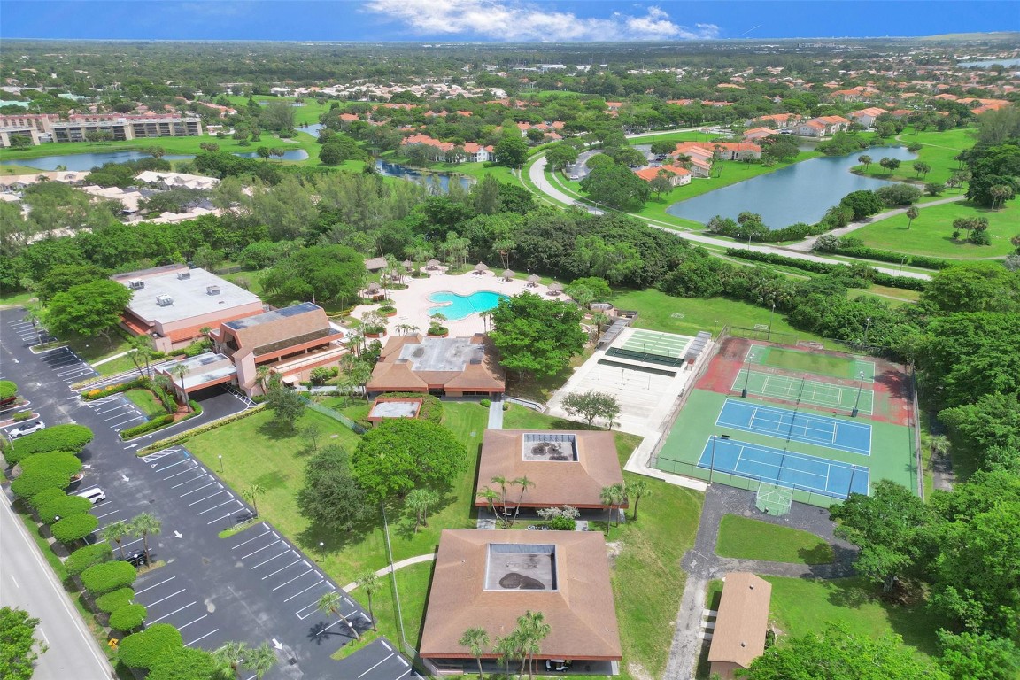 HOLIDAY SPRINGS VILLAGE - Residential