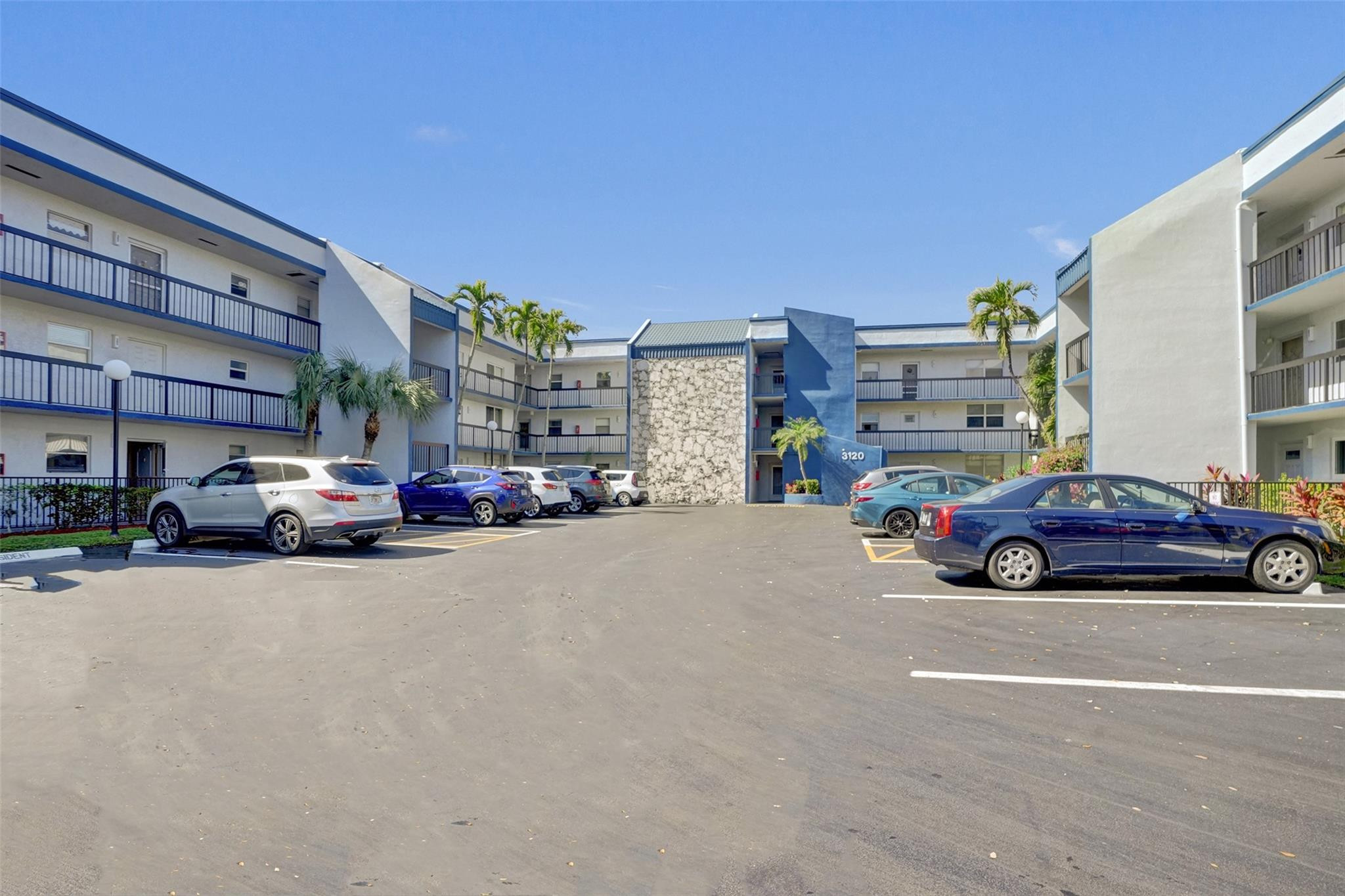 HOLIDAY SPRINGS VILLAGE - Residential