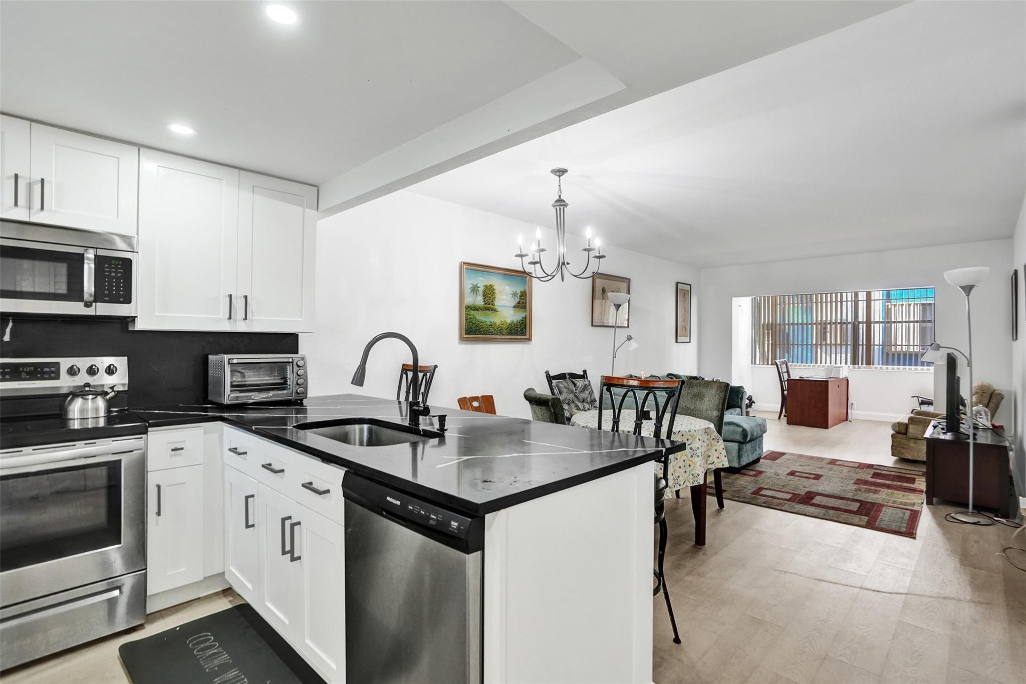 HOLIDAY SPRINGS VILLAGE - Residential