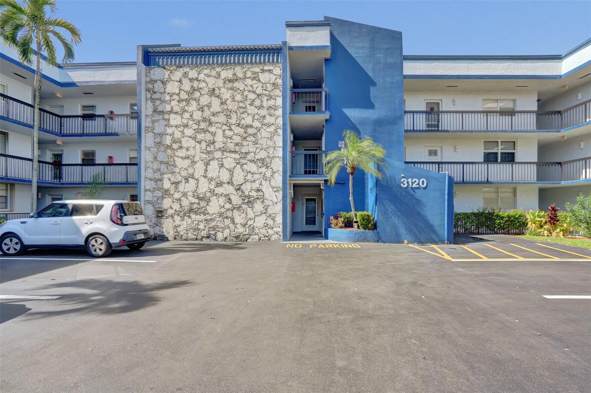 HOLIDAY SPRINGS VILLAGE - Residential