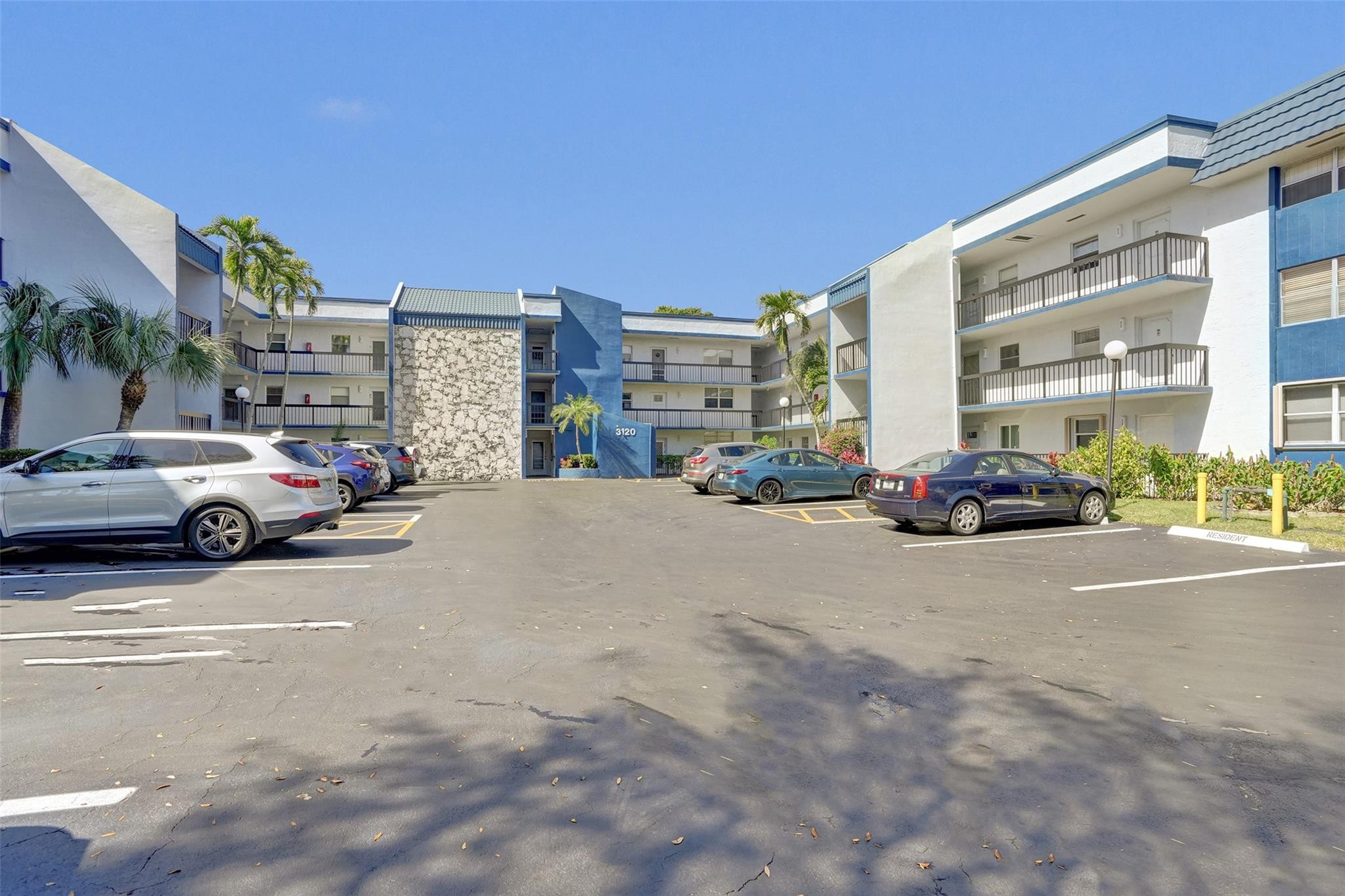 HOLIDAY SPRINGS VILLAGE - Residential