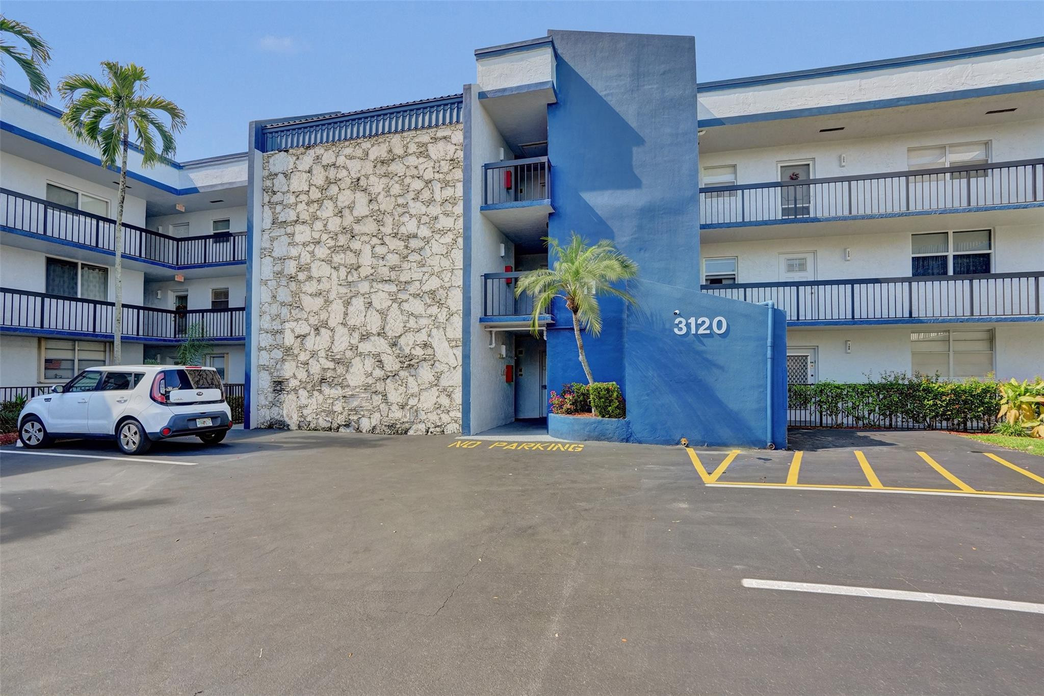 HOLIDAY SPRINGS VILLAGE - Residential