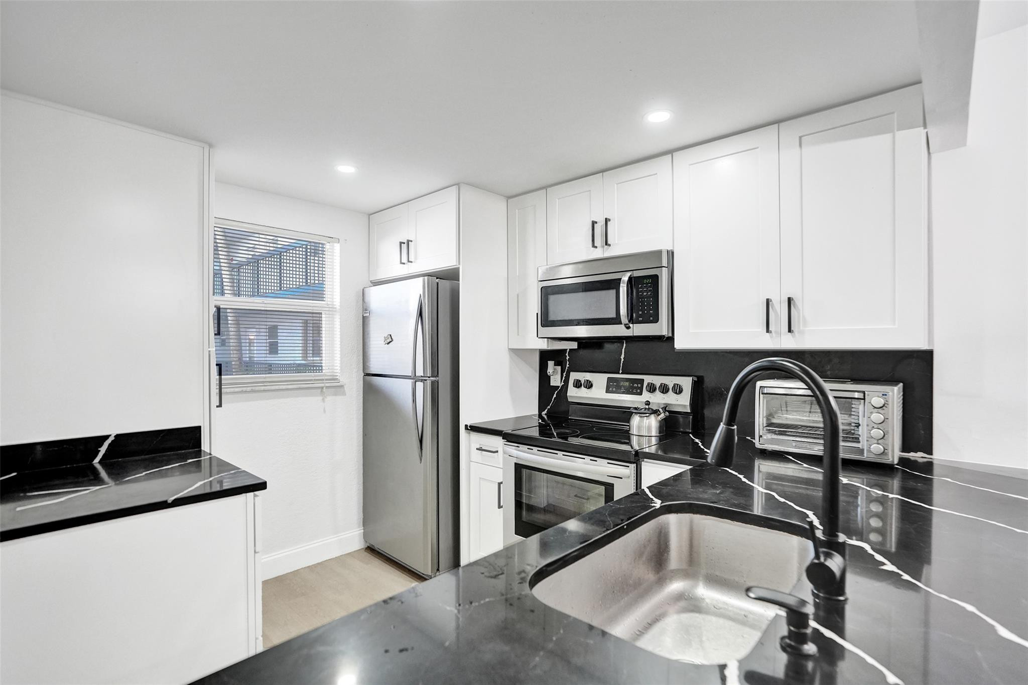 HOLIDAY SPRINGS VILLAGE - Residential