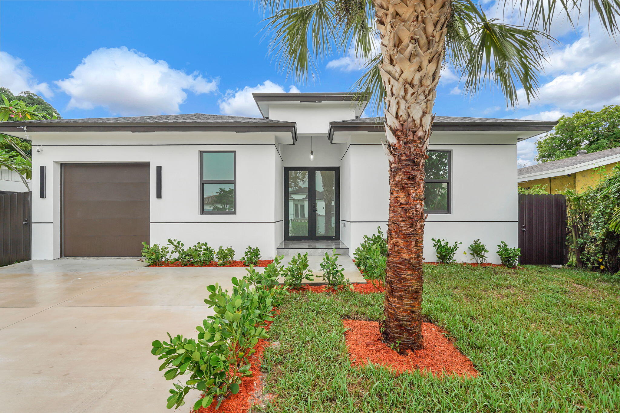 2540 NW 14TH Court