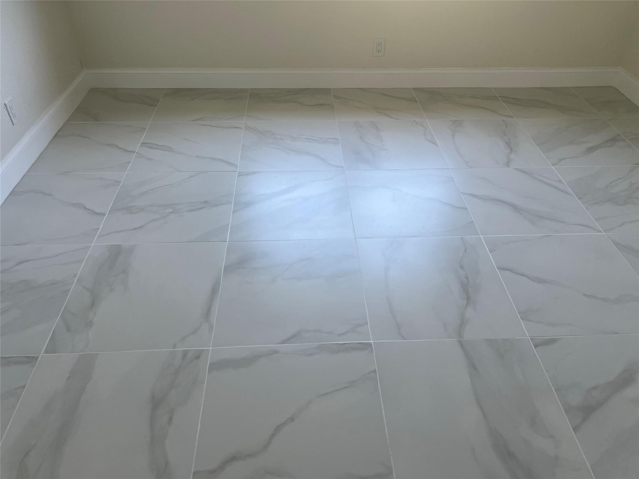 8705 HAMPSHIRE DR CONDO - Residential Lease