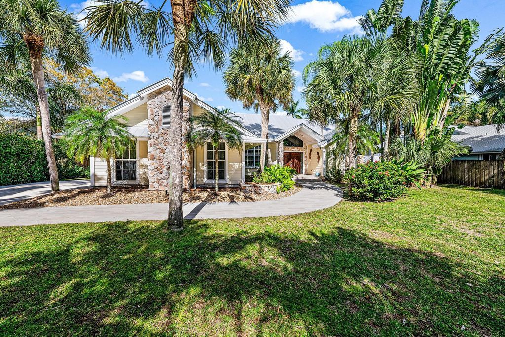 Photo of 5889 Senegal Court, Jupiter, FL 33458 (MLS # R10953939)