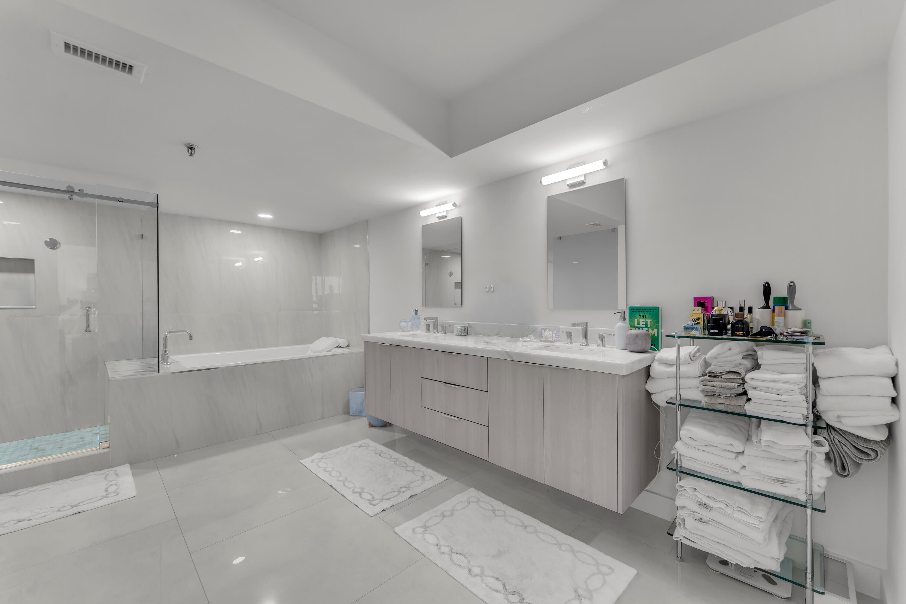 PROMENADE AT BOCA POINTE CONDOS 1,2 AND 3 IN OR413 - Residential