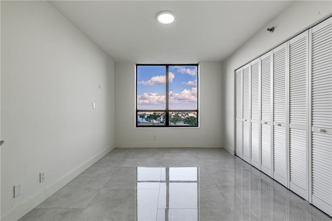PROMENADE AT BOCA POINTE CONDOS 1,2 AND 3 IN OR413 - Residential