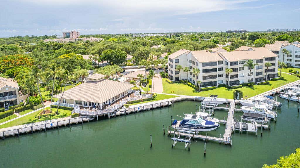 Photo of 318 Oak Harbour Drive, Juno Beach, FL 33408 (MLS # R10923240)
