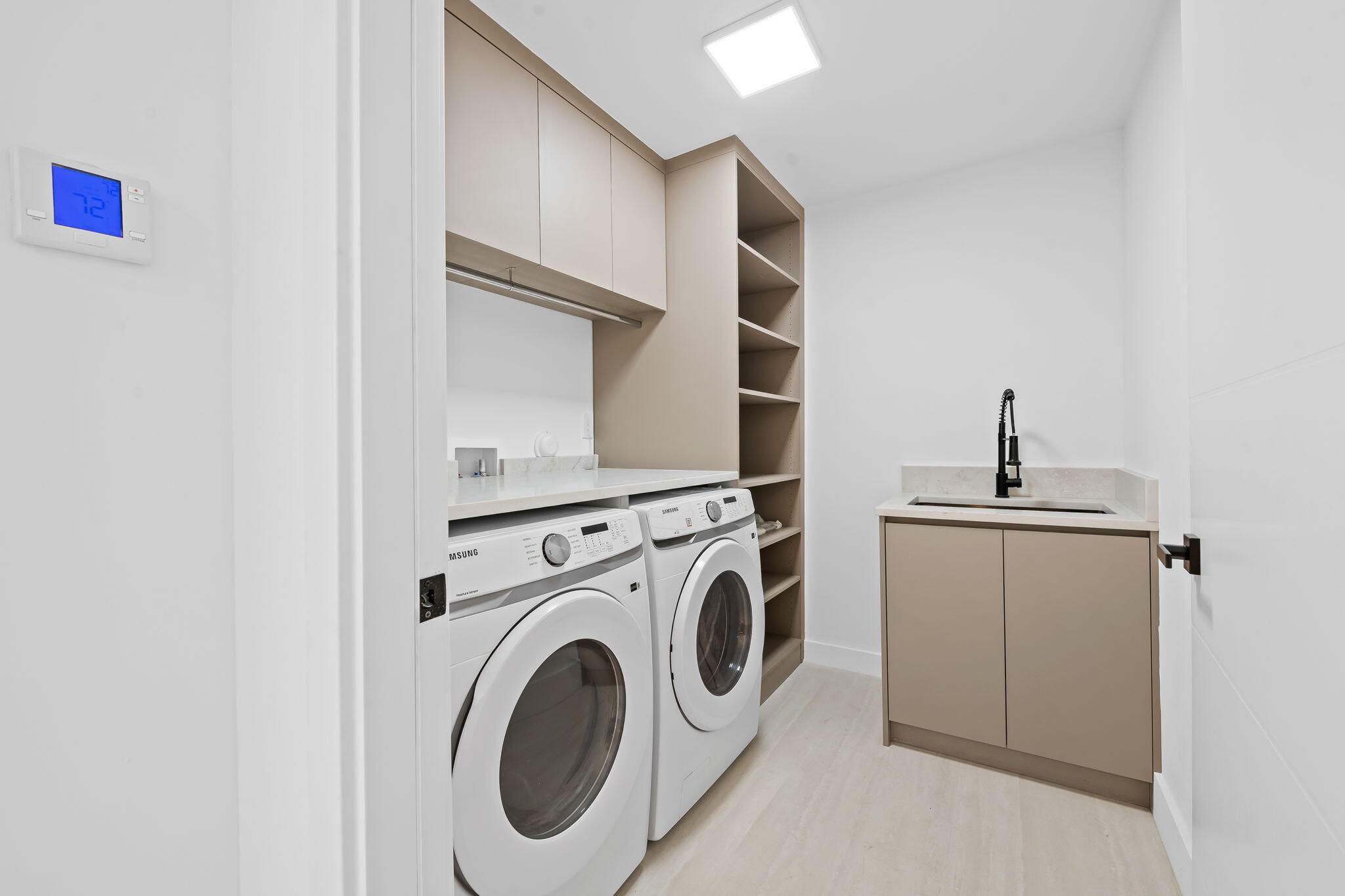 VENETIAN ISLES 1ST SEC - Residential