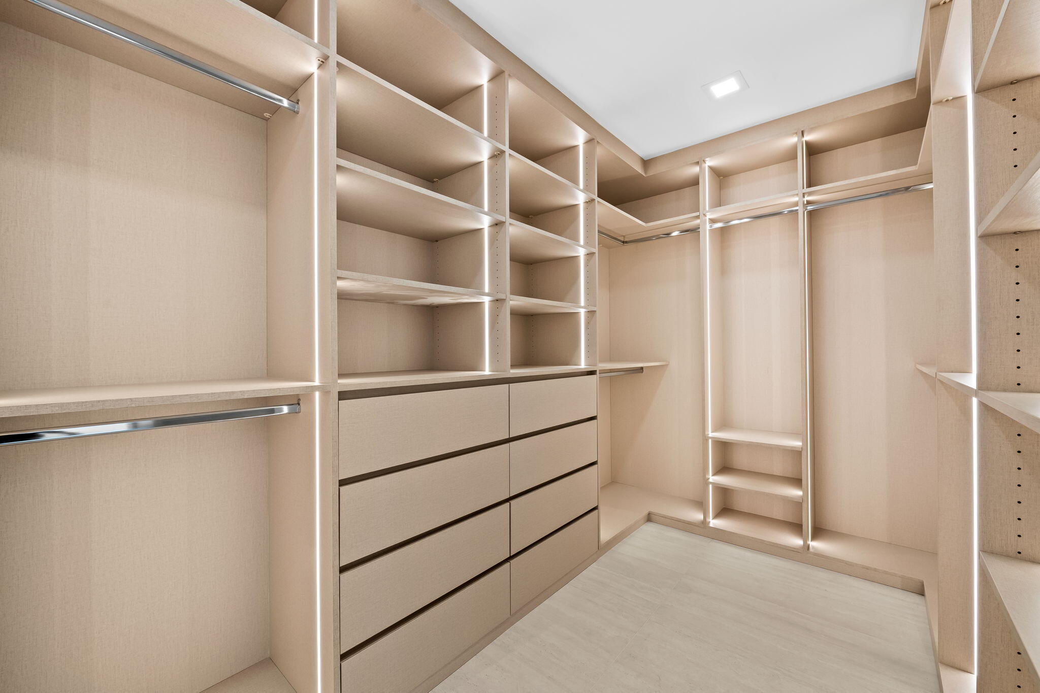 VENETIAN ISLES 1ST SEC - Residential