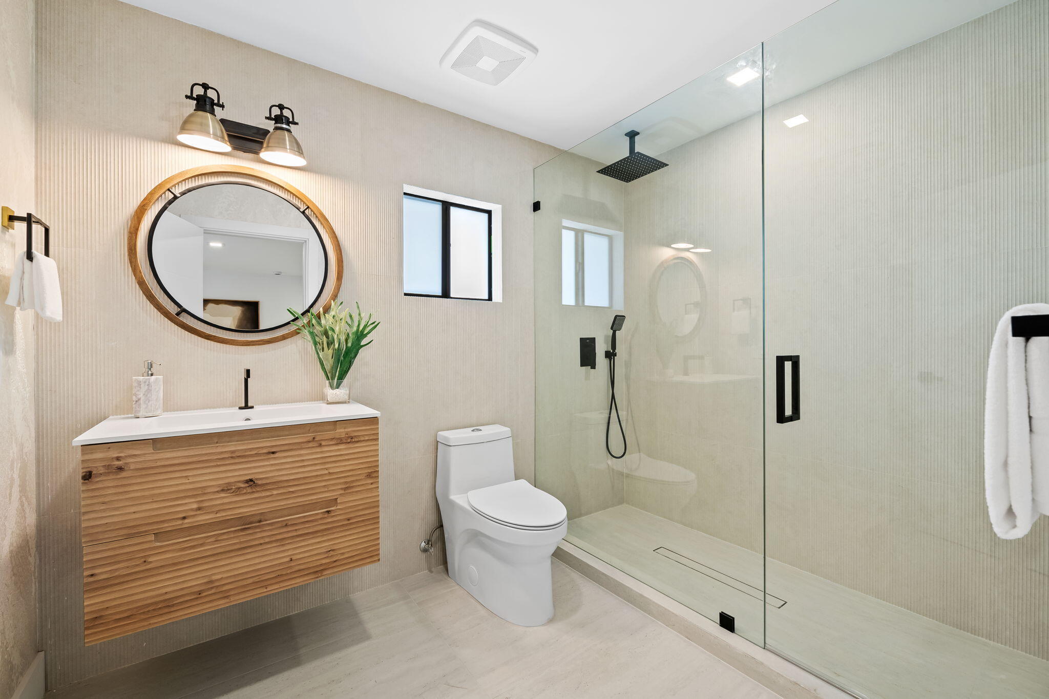 VENETIAN ISLES 1ST SEC - Residential