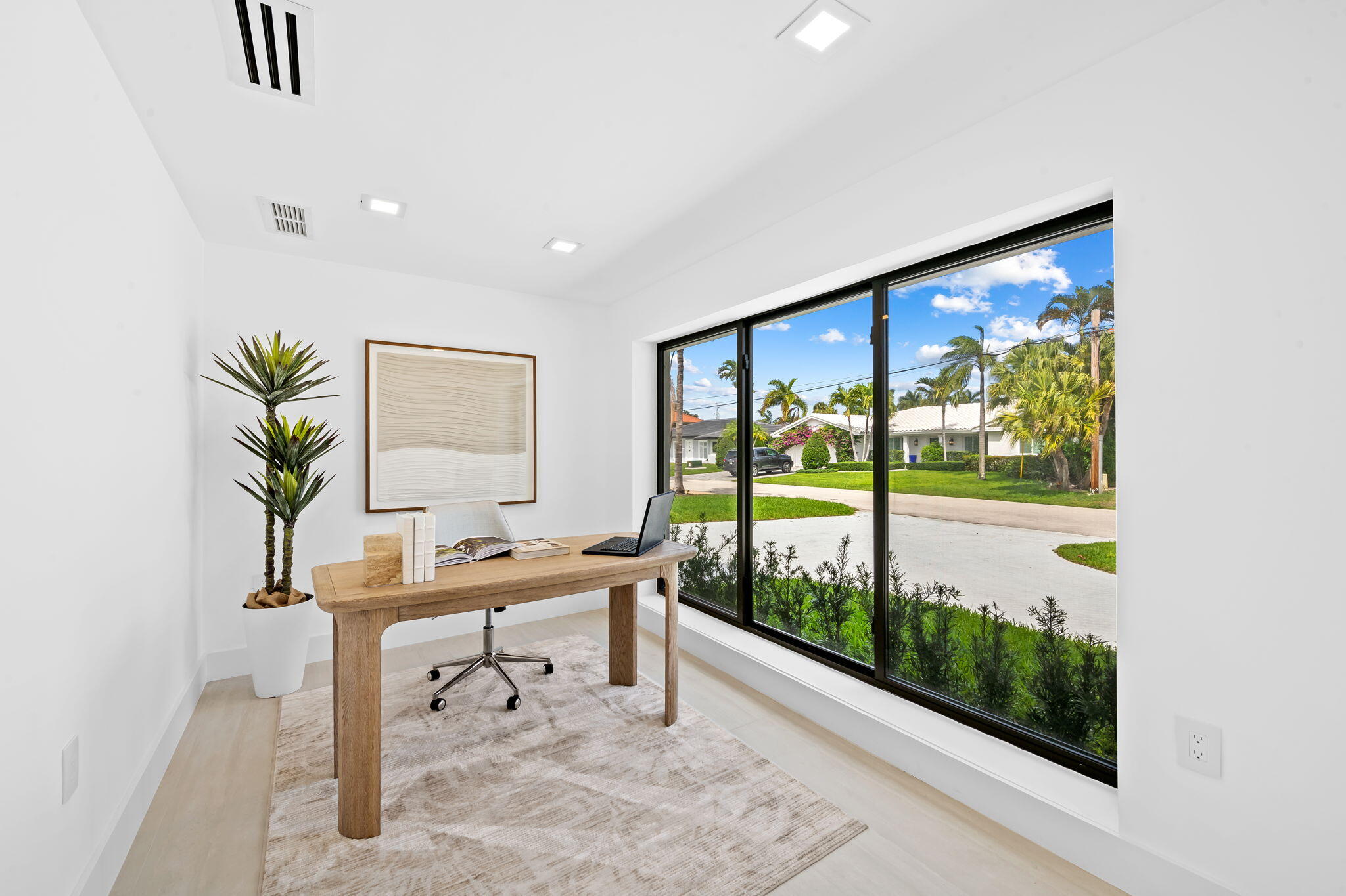 VENETIAN ISLES 1ST SEC - Residential