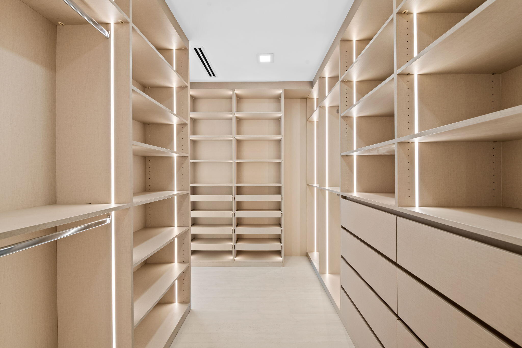 VENETIAN ISLES 1ST SEC - Residential