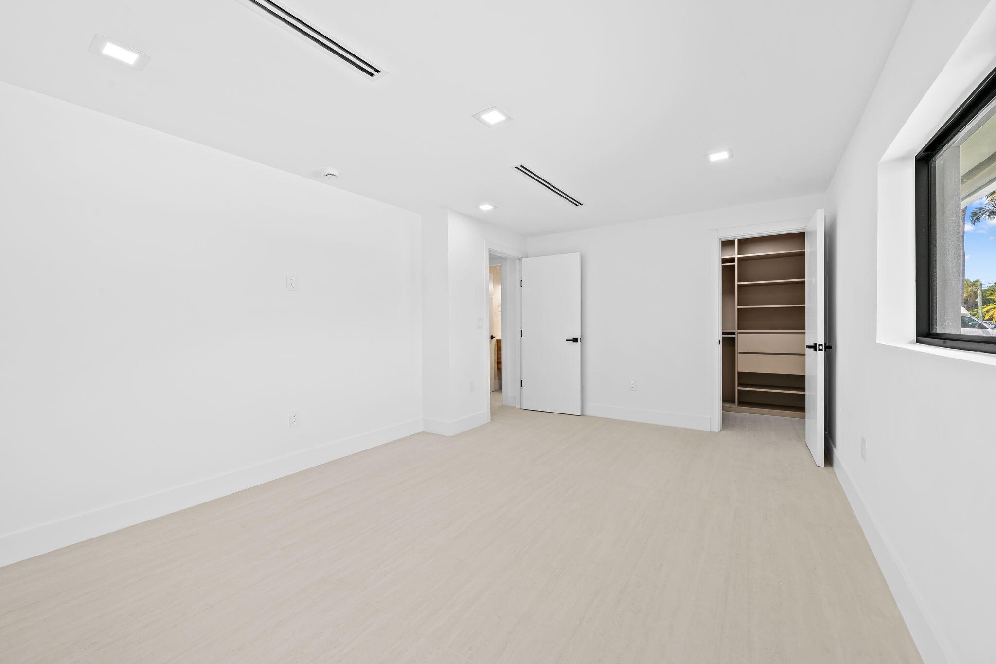 VENETIAN ISLES 1ST SEC - Residential