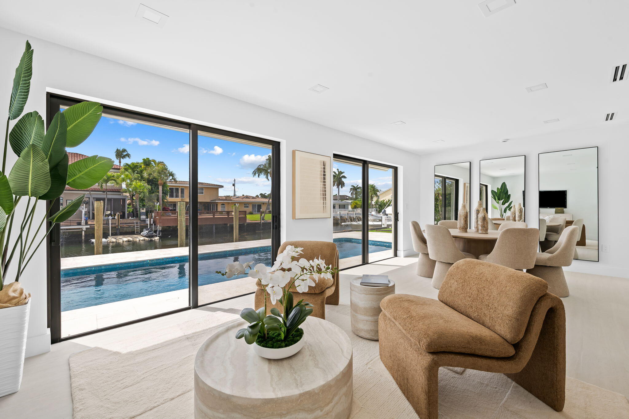 VENETIAN ISLES 1ST SEC - Residential