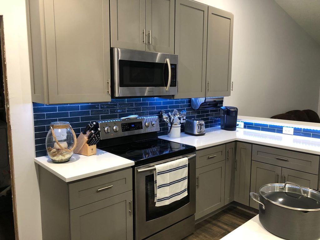 Photo of 916 SE 5th Street, Stuart, FL 34994 (MLS # R11168294)