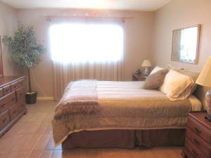 COLONIAL CLUB COND SEC 1 - Residential