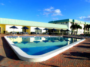 COLONIAL CLUB COND SEC 1 - Residential