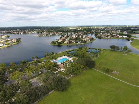 Tiny photo for 6602 Geneva Street, Lake Worth, FL 33467 (MLS # F10544173)