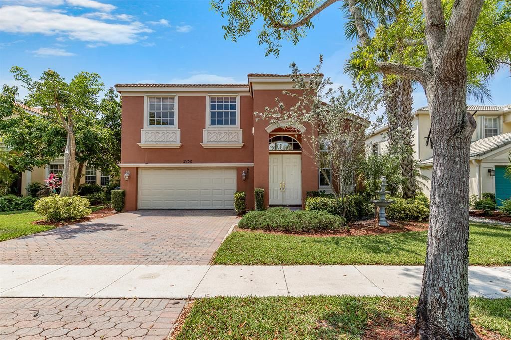 Photo of 2952 Shaughnessy Drive Dr, Wellington, FL 33414 (MLS # R10705194)