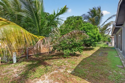 Tiny photo for 6351 SW 10TH Court, North Lauderdale, FL 33068 (MLS # B26086454)