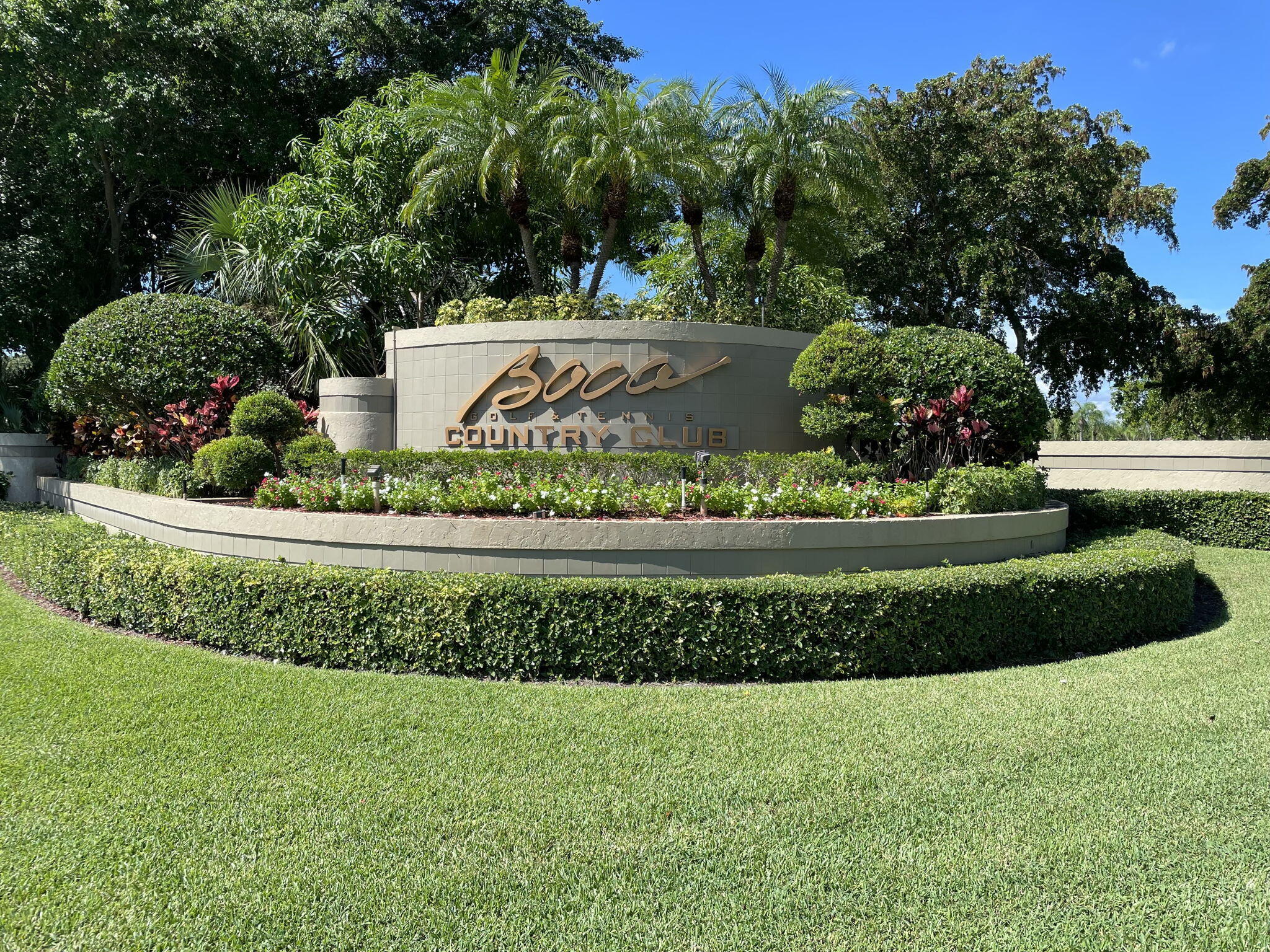 GREENS AT BOCA GOLF AND TENNIS CLUB - Residential