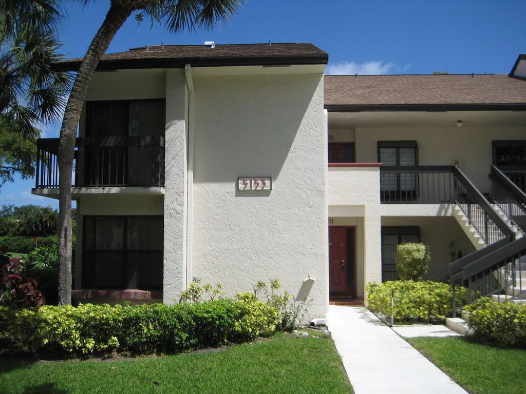 Photo of 5153 Oak Hill Road #511, Delray Beach, FL 33484 (MLS # B26024248)