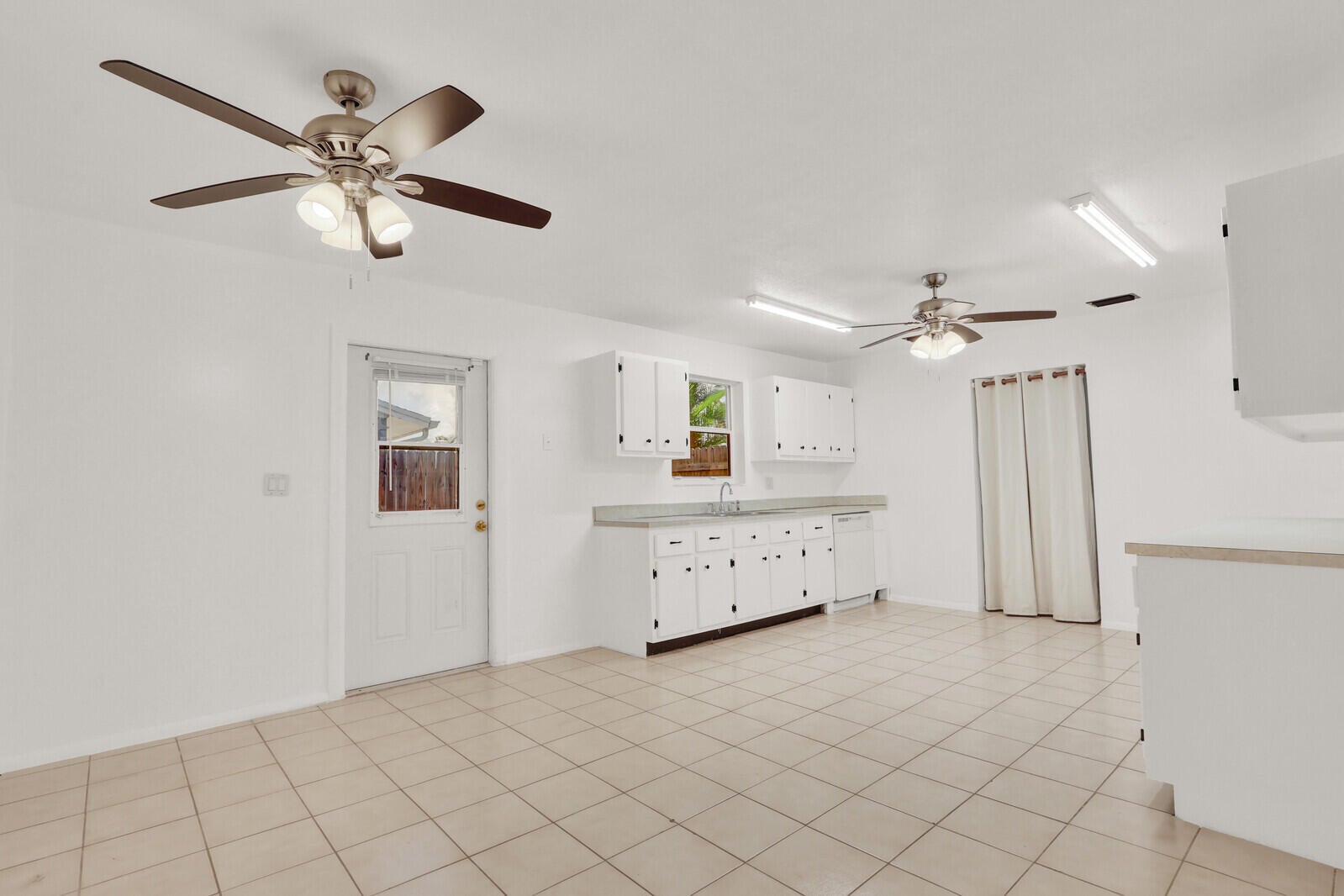 357 Garden Boulevard