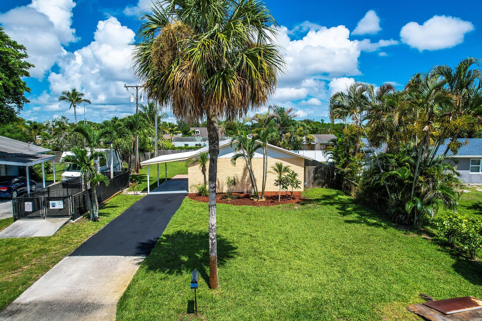357 Garden Boulevard