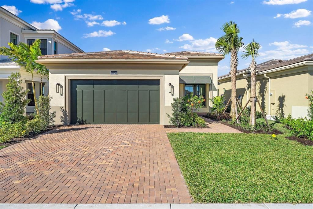 Photo of 13125 Faberge Place, Palm Beach Gardens, FL 33418 (MLS # R10671560)