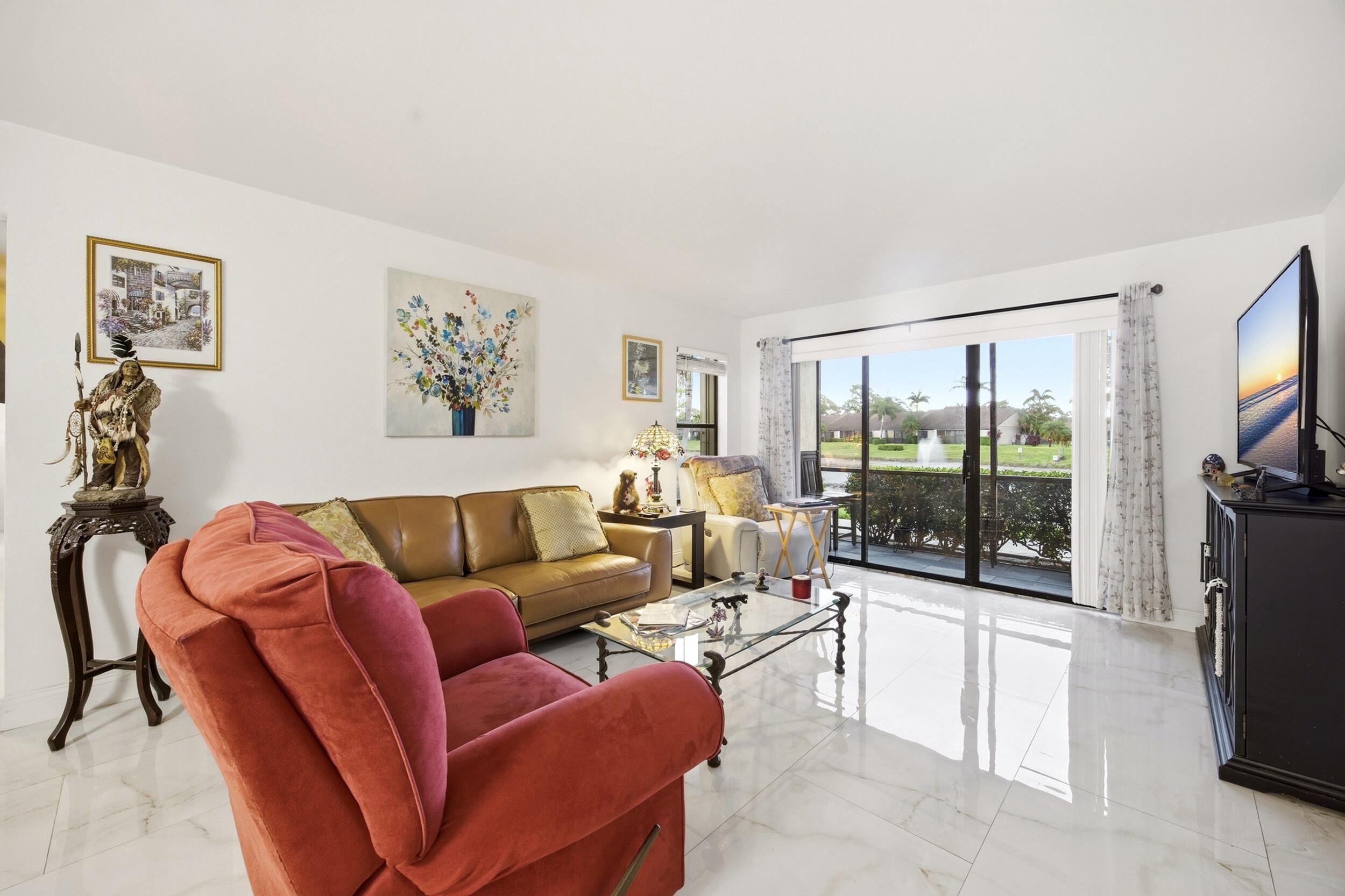 PINE RIDGE NORTH VILLAGE III CONDO - Residential