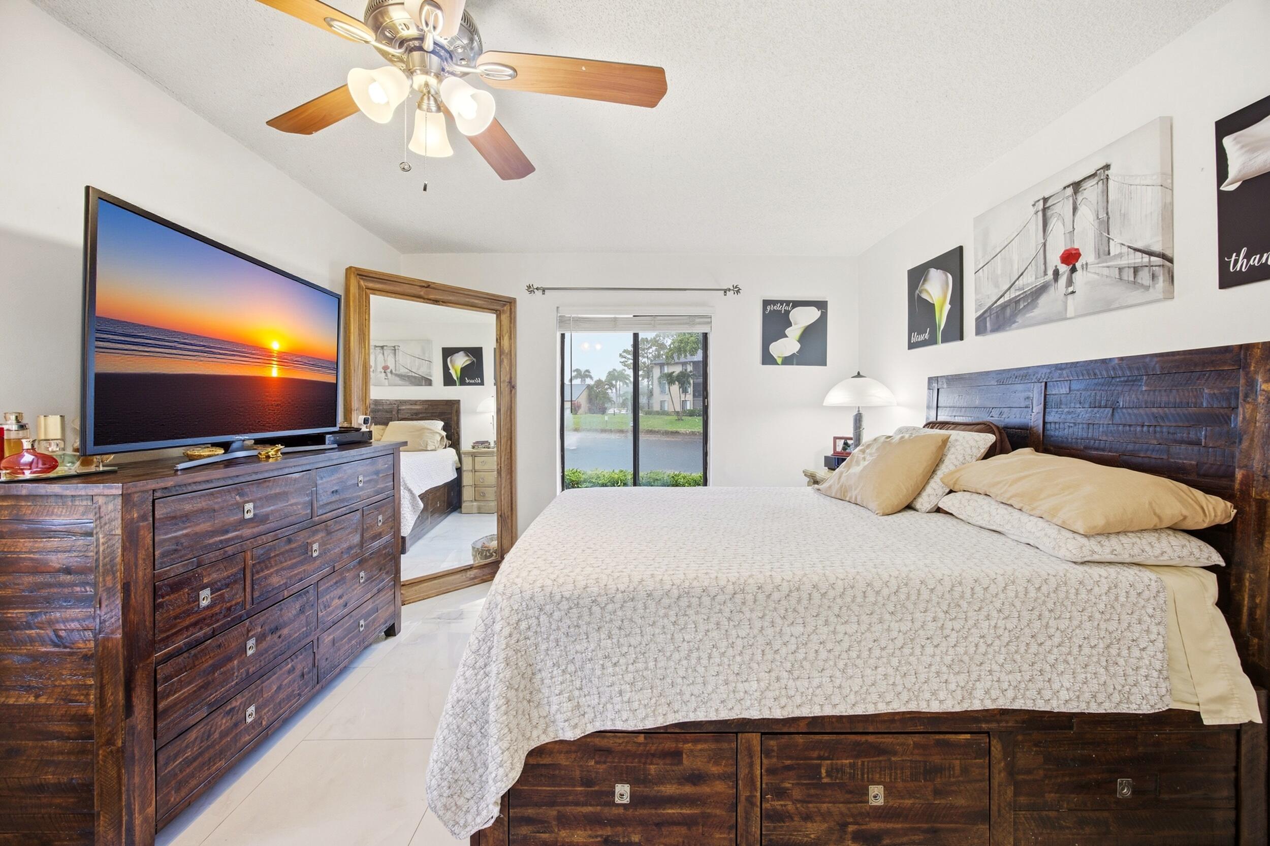 PINE RIDGE NORTH VILLAGE III CONDO - Residential