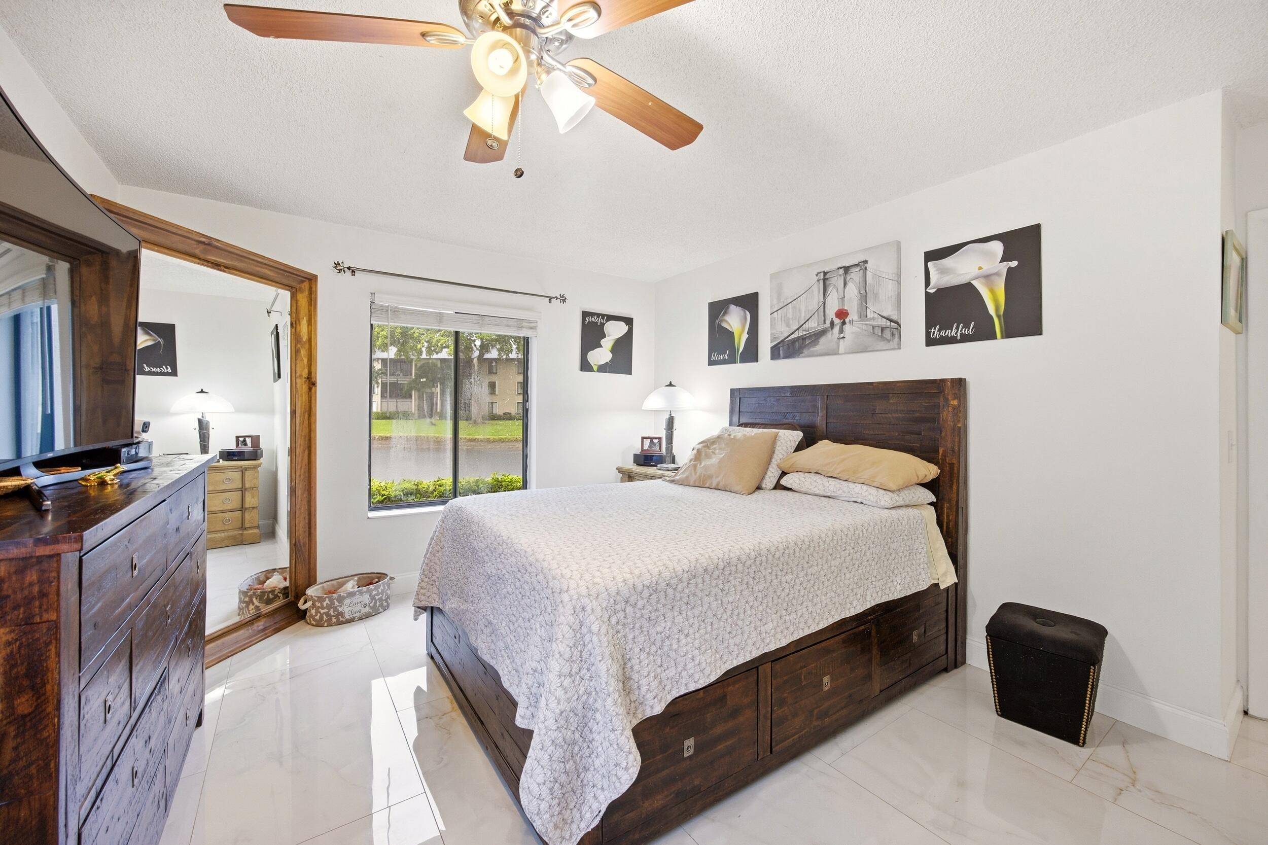 PINE RIDGE NORTH VILLAGE III CONDO - Residential