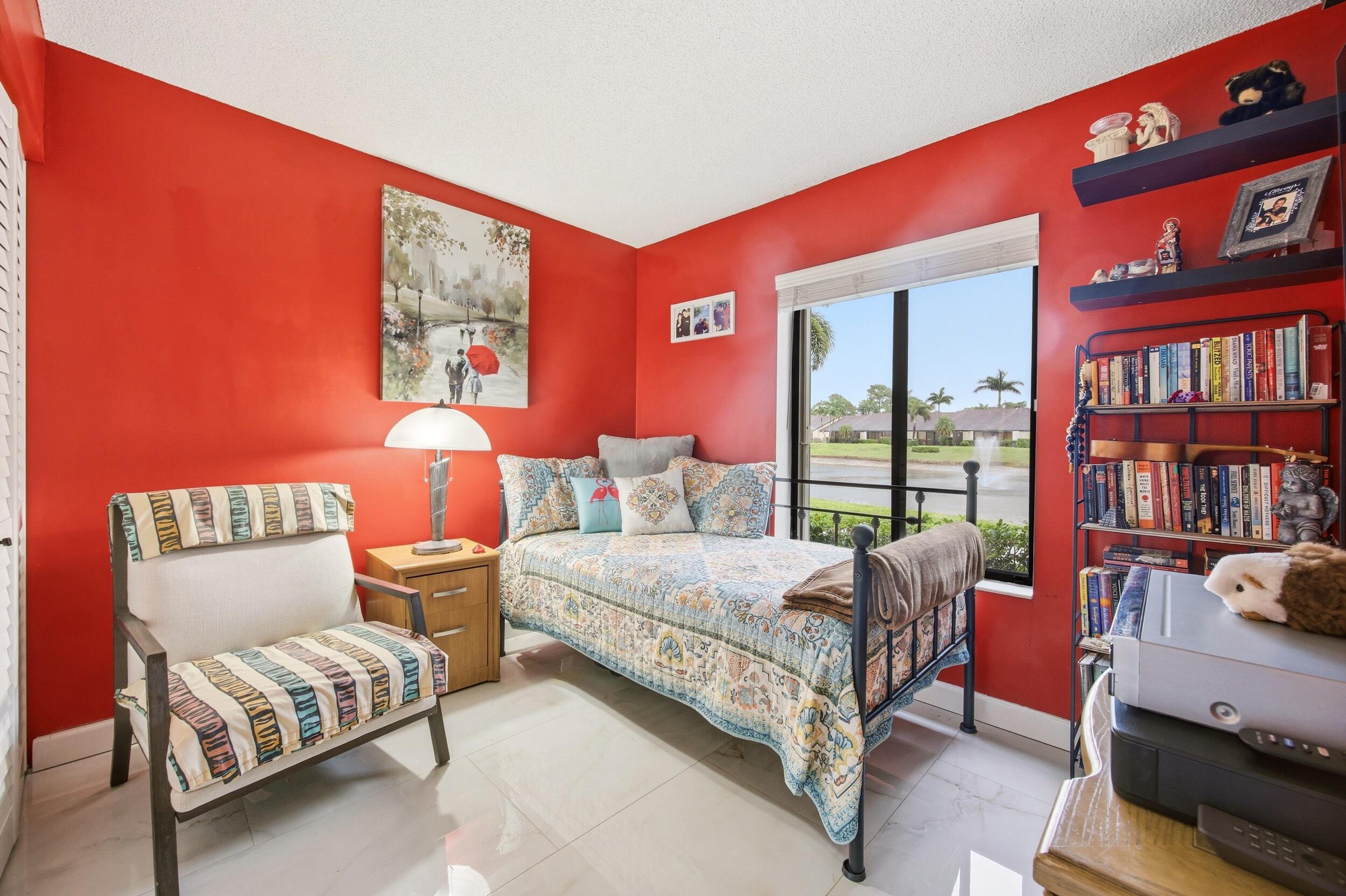 PINE RIDGE NORTH VILLAGE III CONDO - Residential