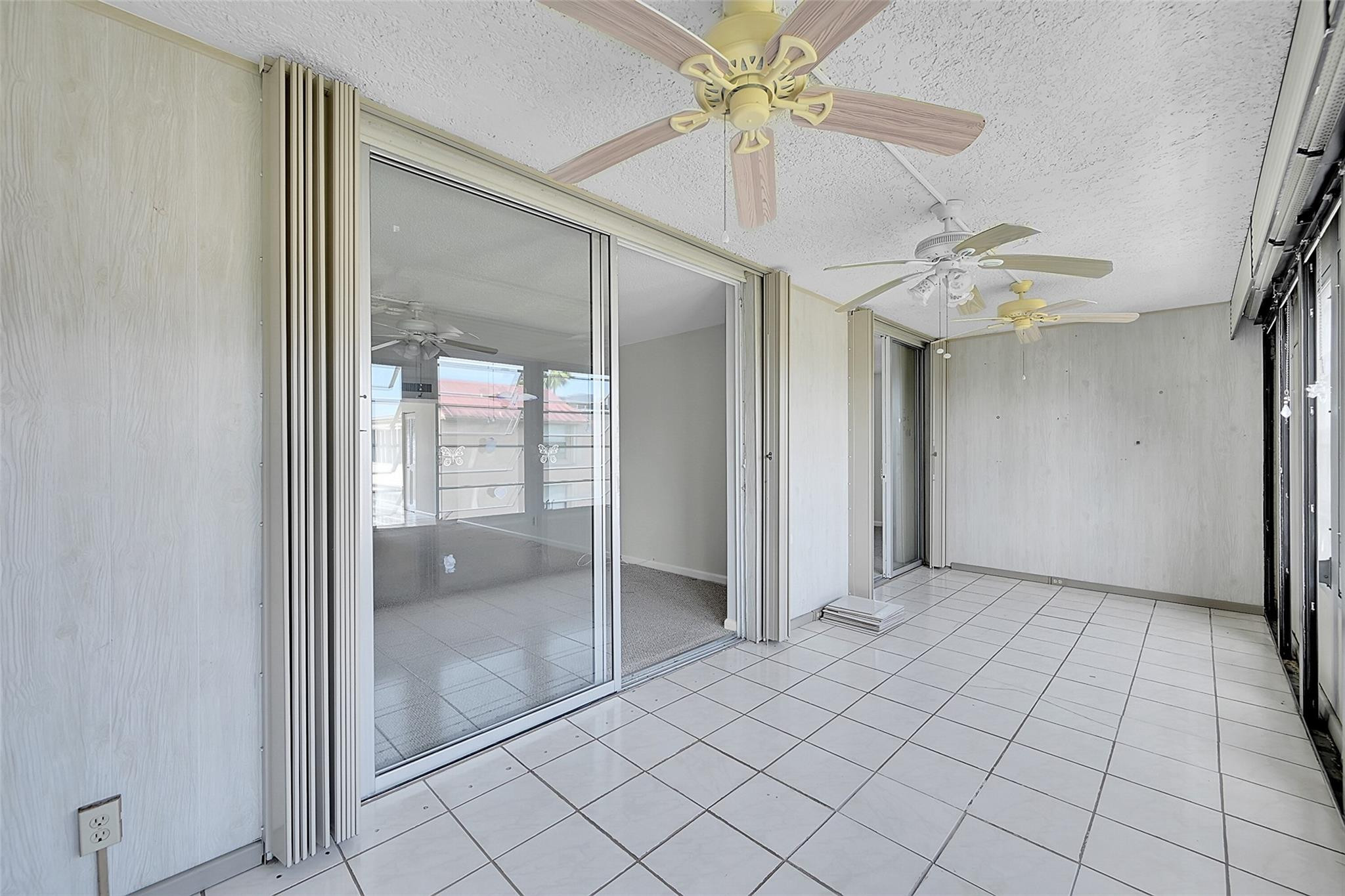 PALM LAKES CONDO - Residential