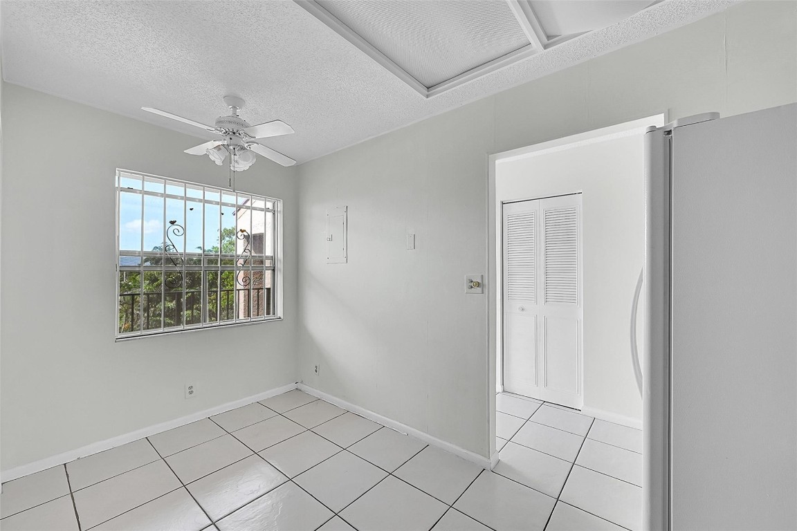PALM LAKES CONDO - Residential